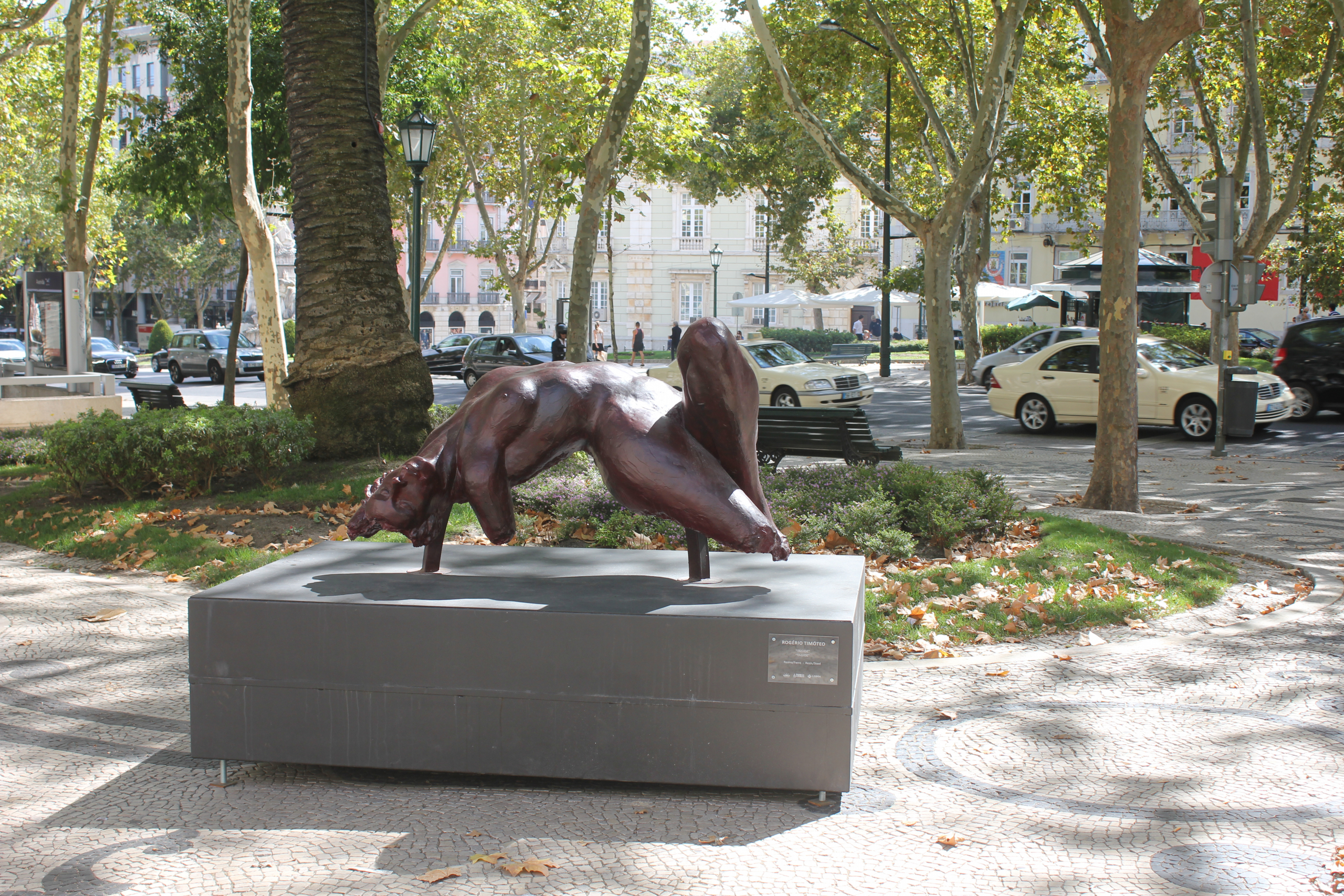 Esculturas da Avenida ao Teatro 5
