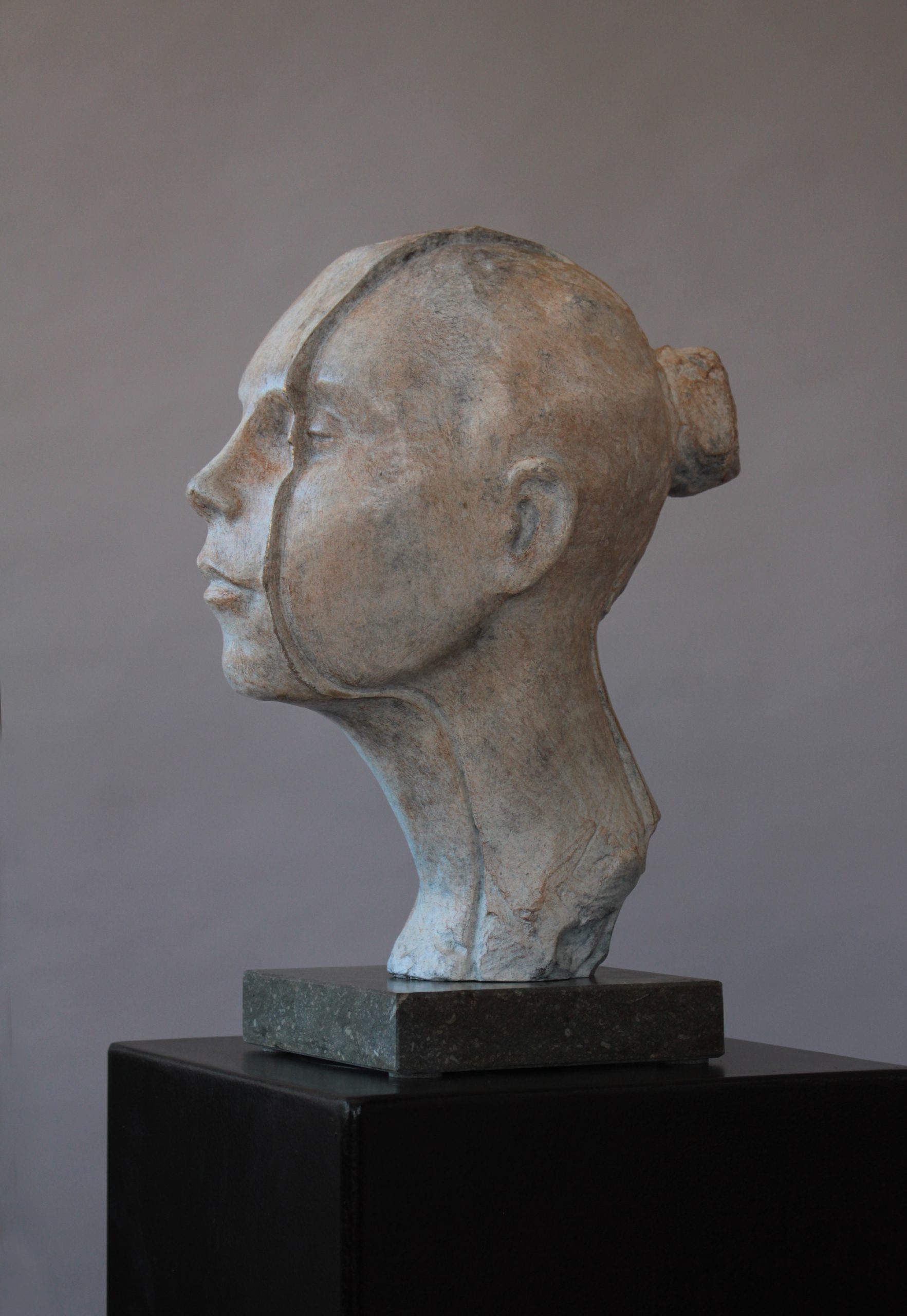 "Cabeça de Mulher" | 033x015x024 cm | Bronze