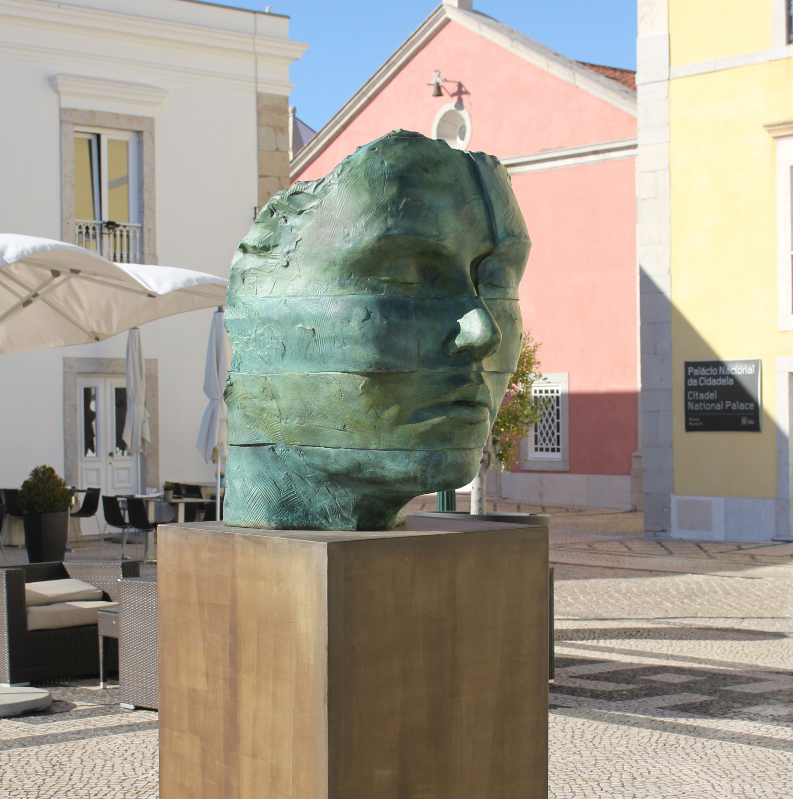 "Rosto I" | 090x064x058 cm | Bronze