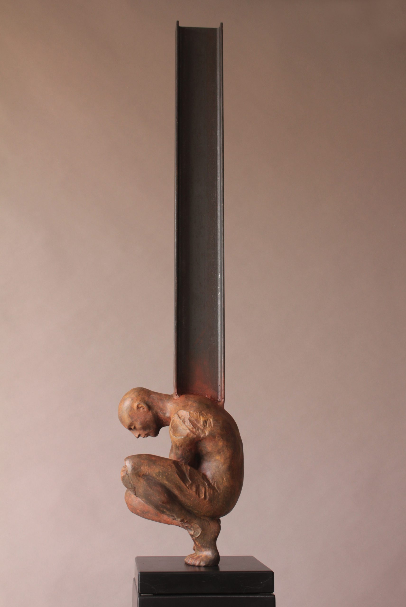 "Carga" | 118x026x028 cm | Bronze/Ferro
