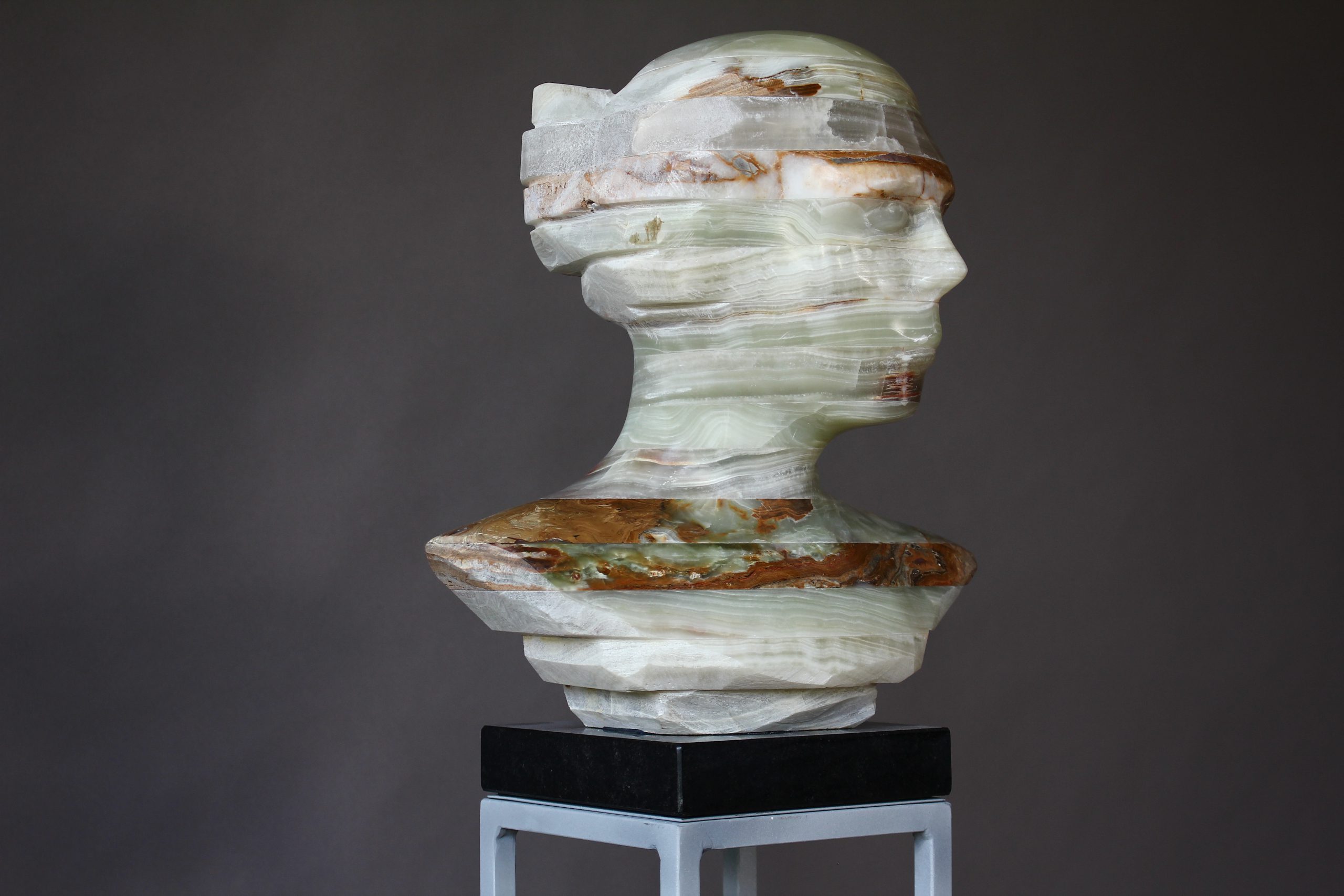 "Cabeça Feminina" | 034x028x016 cm | Onix