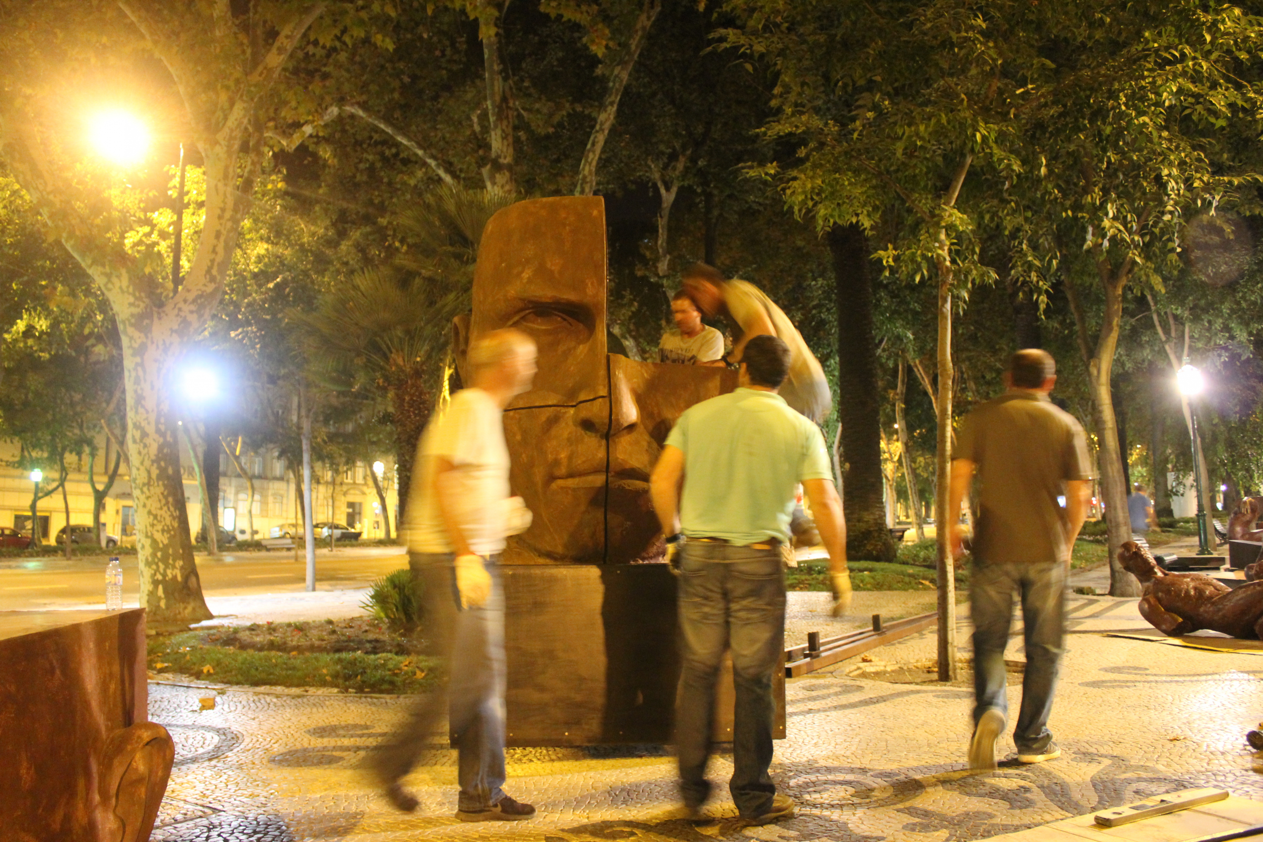 Esculturas da Avenida ao Teatro 3
