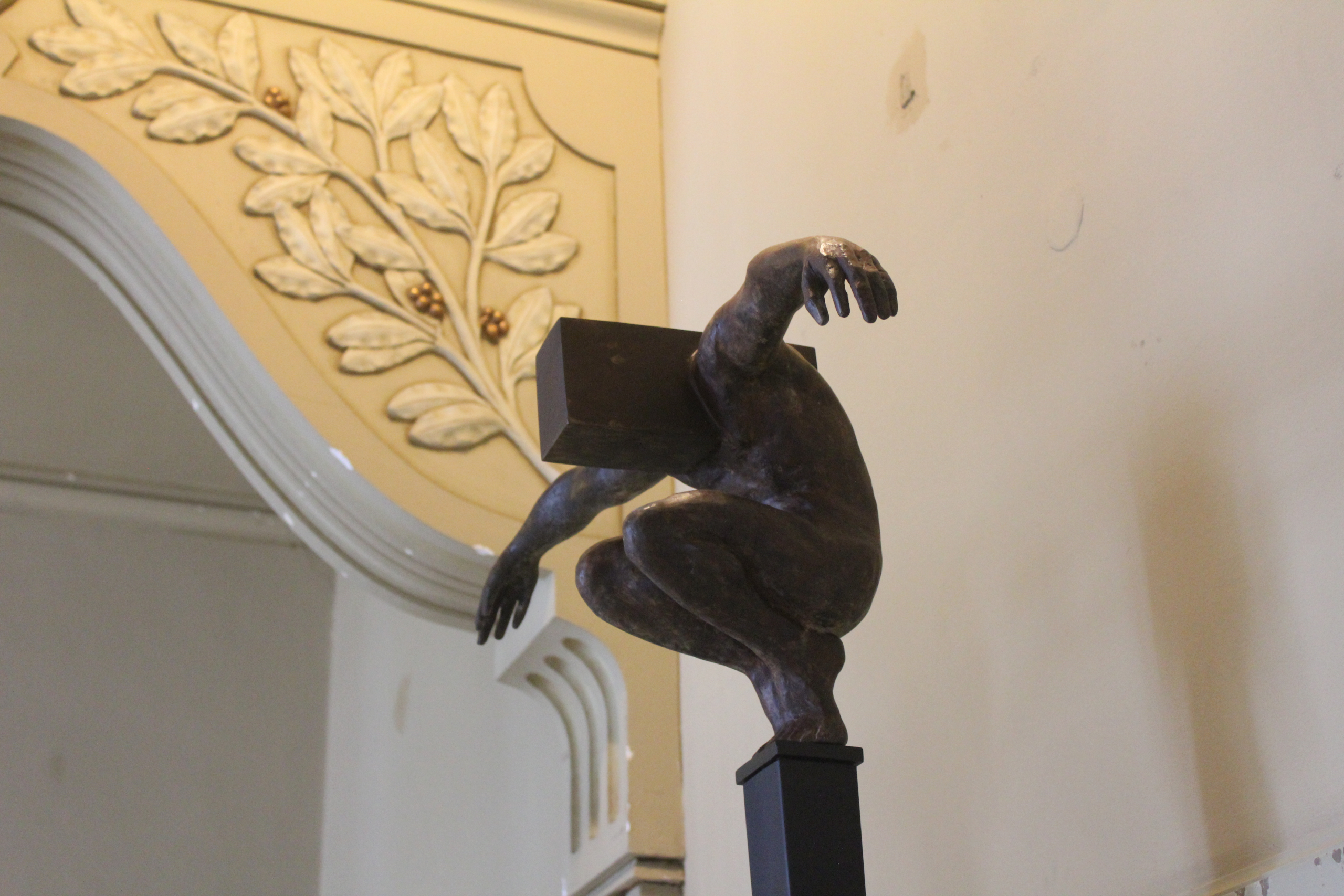 Esculturas da Avenida ao Teatro 18